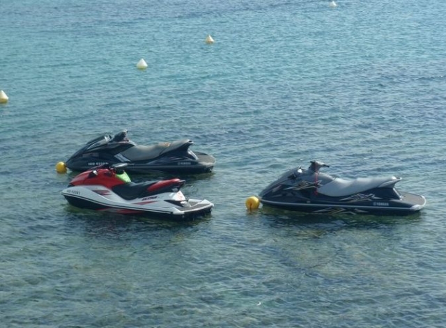  Renta de jet skis con el Cheval de Mer 